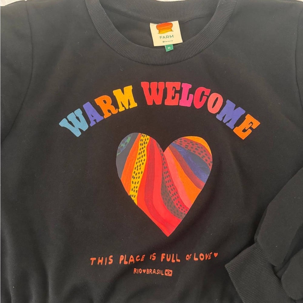 FARM Rio Black Sweatshirt with Multicolor Heart Graphic - Picture 4 of 4